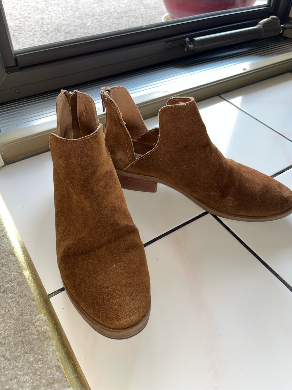 Steve Madden Women's Brown Suede Cutout Ankle Boots